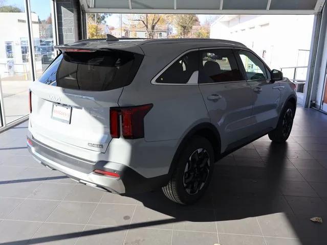 new 2025 Kia Sorento car, priced at $37,985