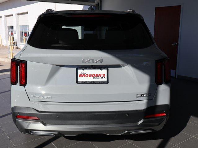 new 2025 Kia Sorento car, priced at $35,891