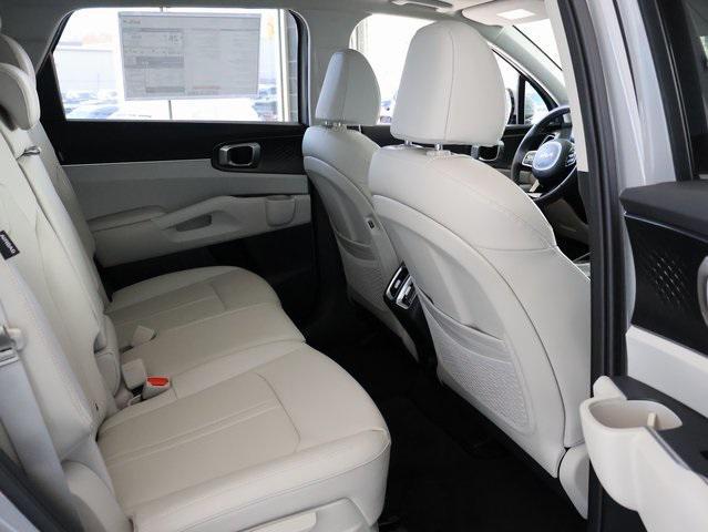 new 2025 Kia Sorento car, priced at $35,891