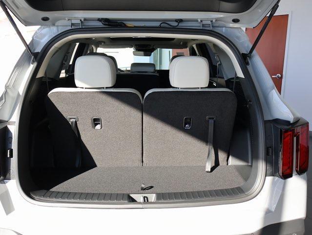 new 2025 Kia Sorento car, priced at $35,891