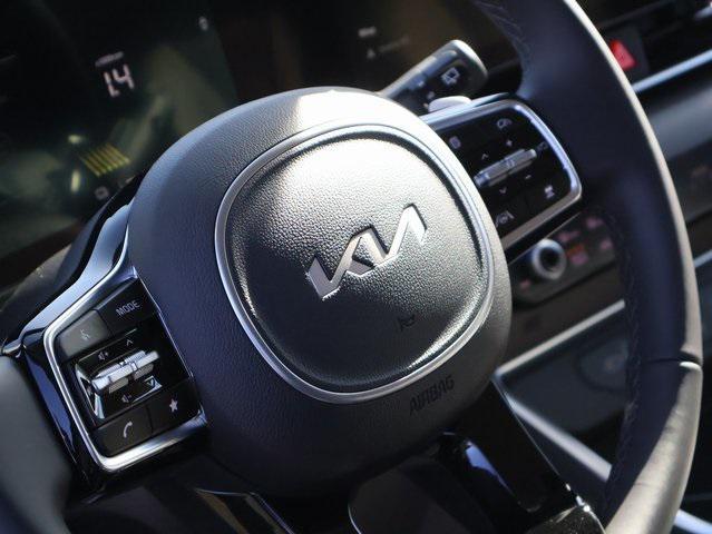 new 2025 Kia Carnival Hybrid car, priced at $44,230