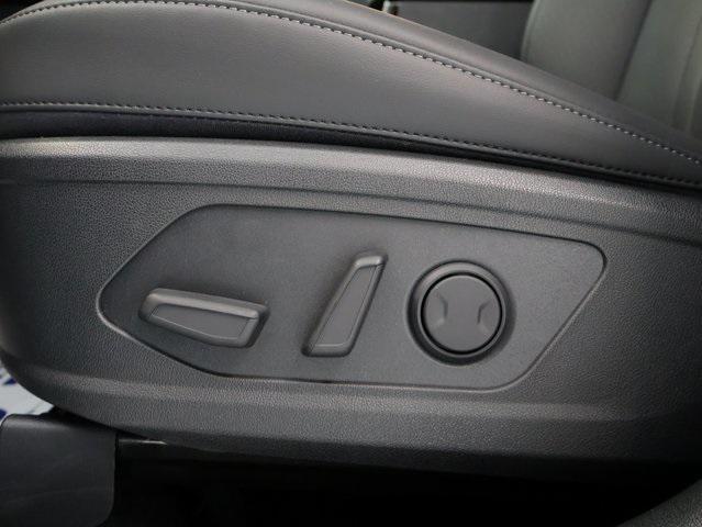 new 2025 Kia Sorento car, priced at $43,381