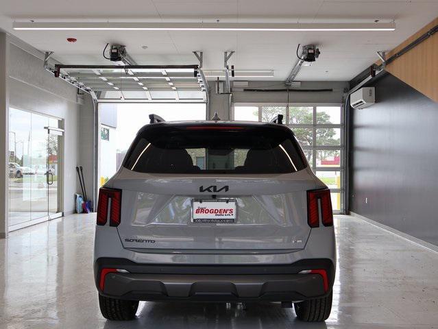 new 2025 Kia Sorento car, priced at $43,381