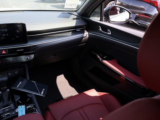 new 2025 Kia K5 car, priced at $32,567