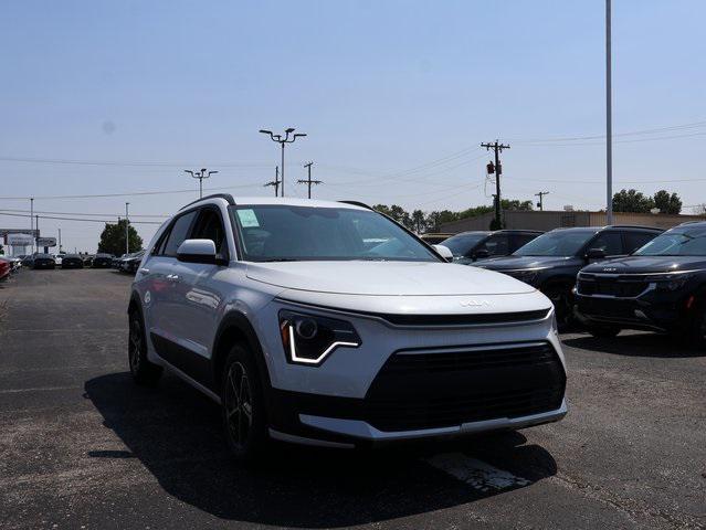 new 2025 Kia Niro car, priced at $28,061