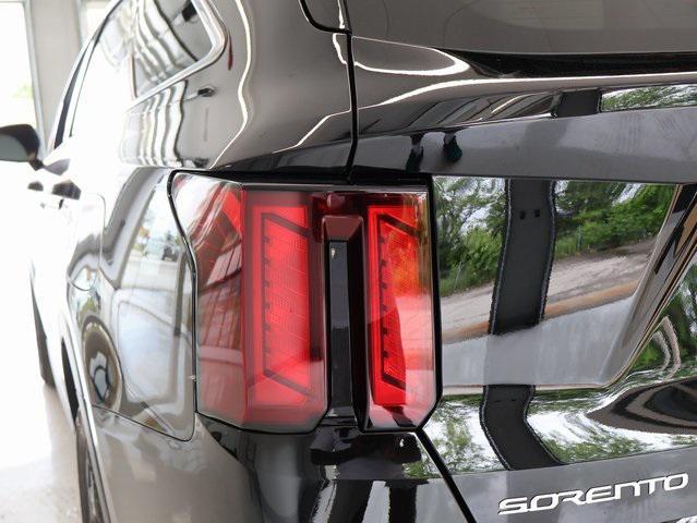 new 2025 Kia Sorento car, priced at $37,286