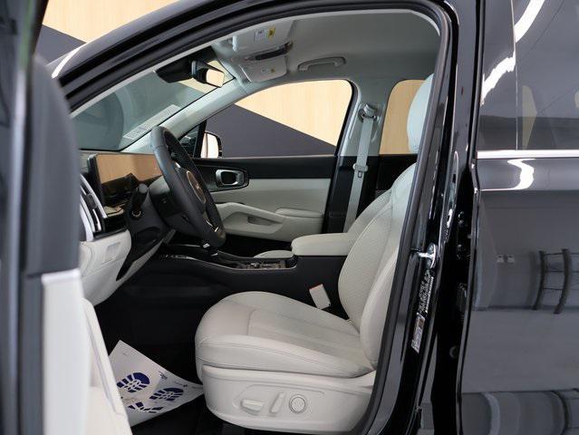 new 2025 Kia Sorento car, priced at $37,286