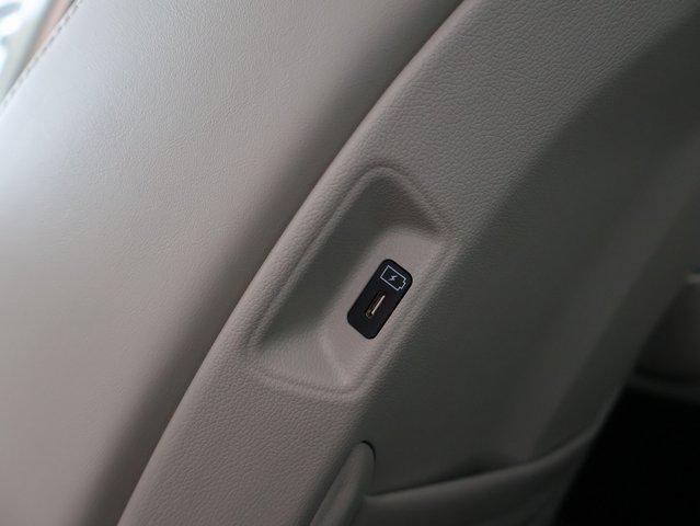 new 2025 Kia Sorento car, priced at $36,286