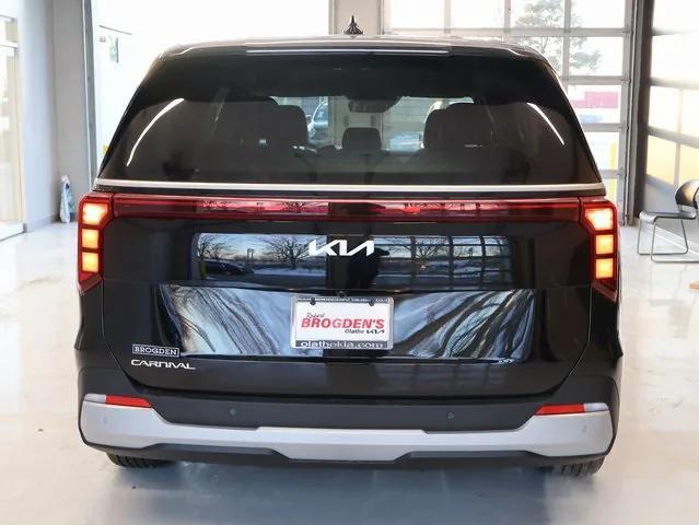 new 2025 Kia Carnival car, priced at $41,030