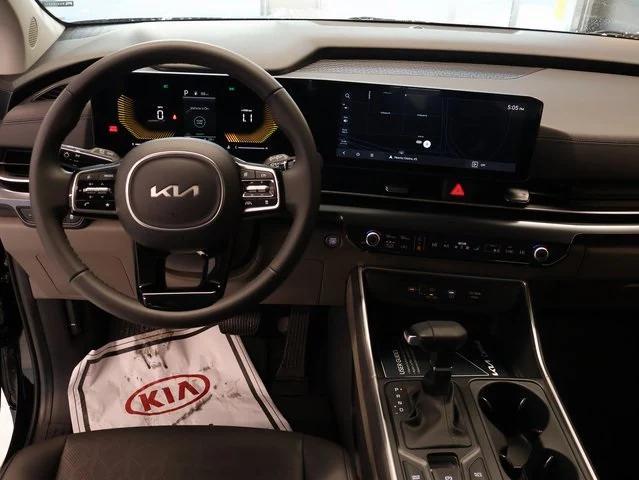 new 2025 Kia Carnival car, priced at $41,030