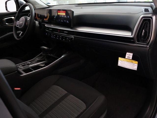 new 2025 Kia Sorento car, priced at $32,036