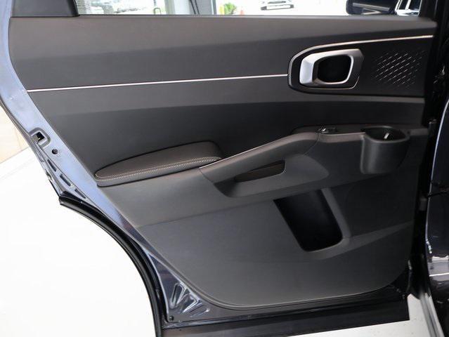 new 2025 Kia Sorento car, priced at $32,036
