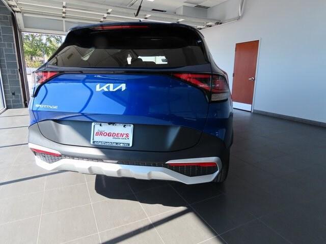 new 2025 Kia Sportage car, priced at $31,115