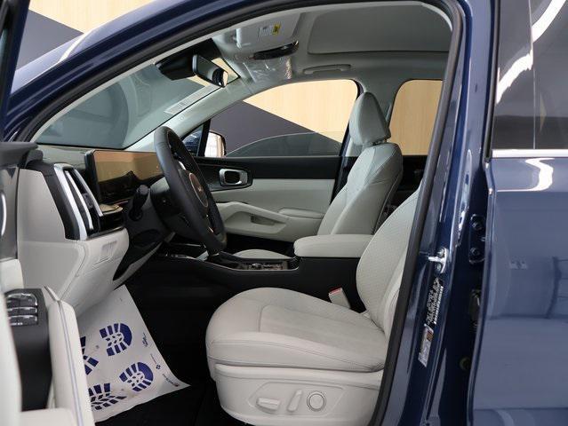 new 2025 Kia Sorento car, priced at $37,081