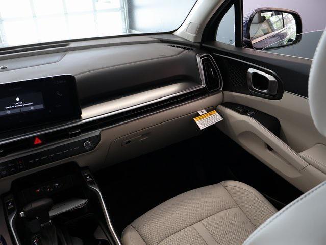 new 2025 Kia Sorento car, priced at $37,081
