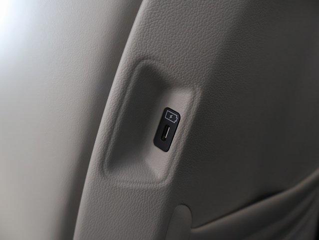 new 2025 Kia Sorento car, priced at $37,081