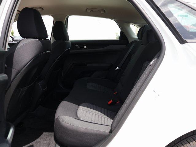 new 2025 Kia K5 car, priced at $27,640