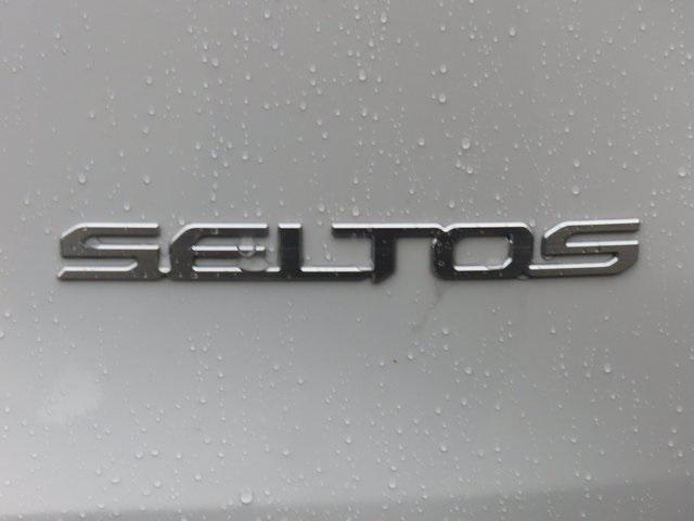 new 2025 Kia Seltos car, priced at $27,701
