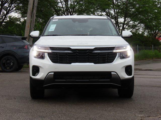 new 2025 Kia Seltos car, priced at $27,701