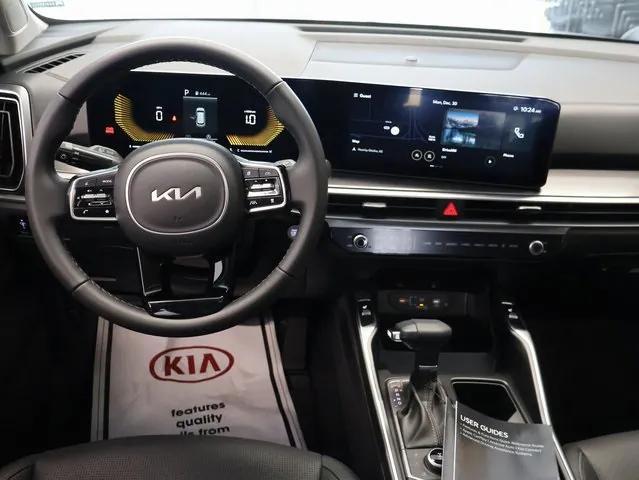 new 2025 Kia Sorento car, priced at $39,990