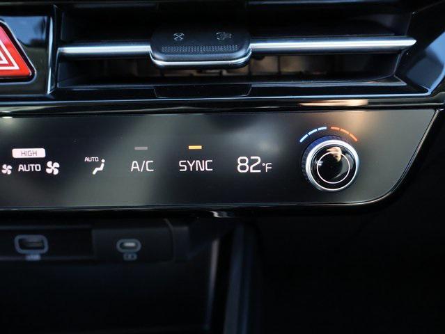 new 2025 Kia Niro car, priced at $27,866