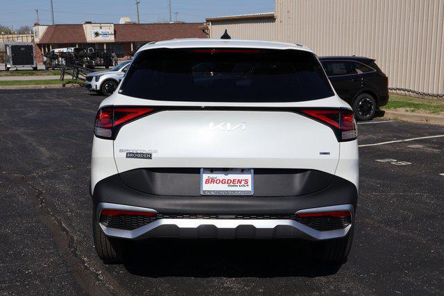 new 2025 Kia Sportage Hybrid car, priced at $30,741