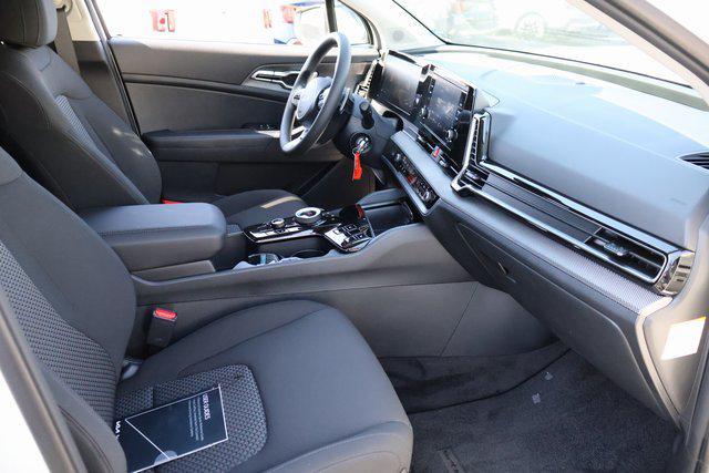 new 2025 Kia Sportage Hybrid car, priced at $30,741