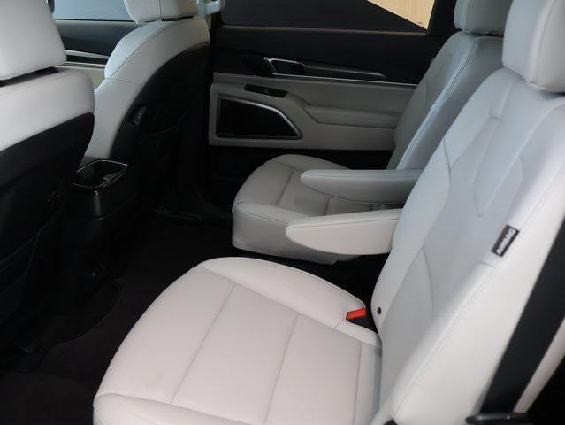 new 2025 Kia Telluride car, priced at $40,931
