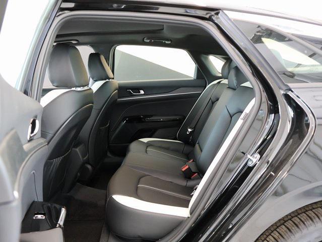 new 2025 Kia K5 car, priced at $29,943