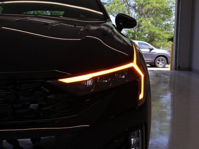 new 2025 Kia K5 car, priced at $29,943