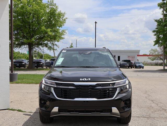 new 2025 Kia Seltos car, priced at $27,820