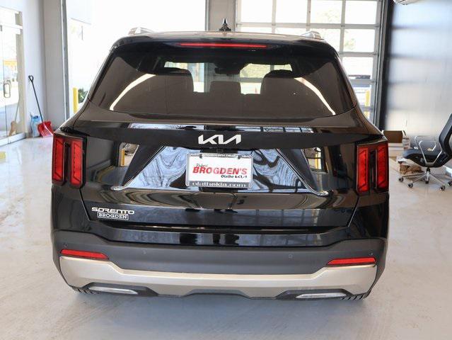 new 2025 Kia Sorento car, priced at $35,916