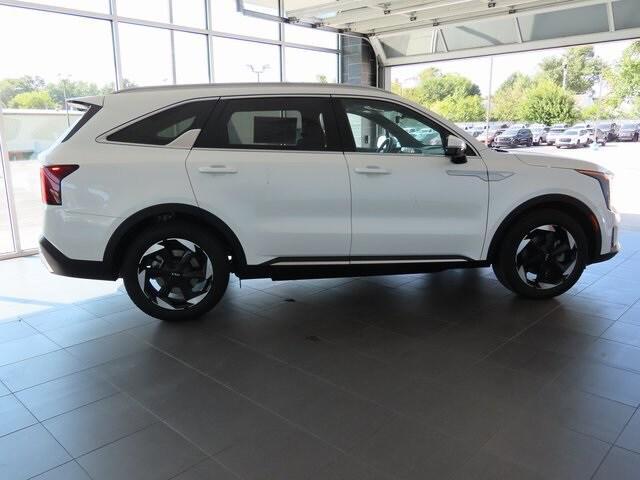 new 2025 Kia Sorento Hybrid car, priced at $49,060