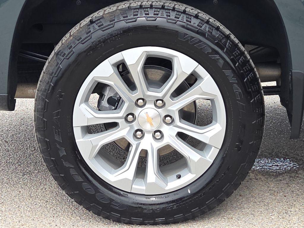 used 2025 Chevrolet Silverado 1500 car, priced at $56,950