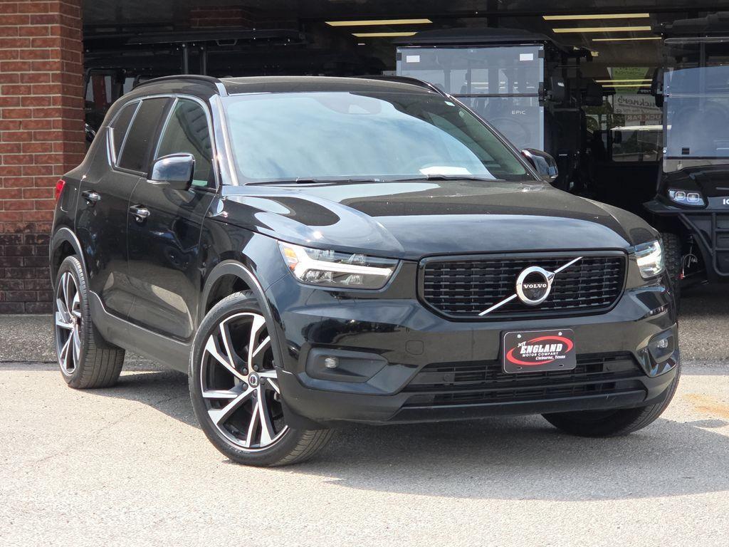 used 2021 Volvo XC40 car, priced at $24,950