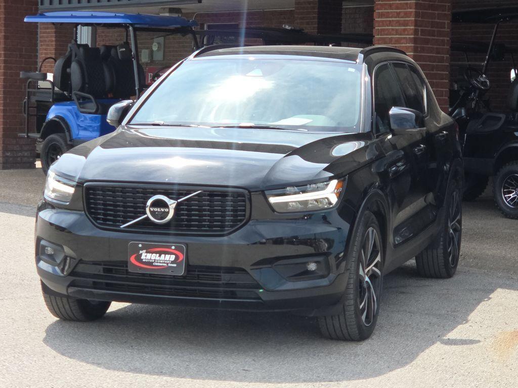 used 2021 Volvo XC40 car, priced at $24,950