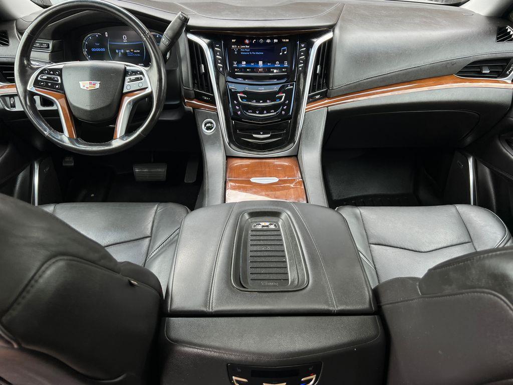 used 2019 Cadillac Escalade ESV car, priced at $29,950