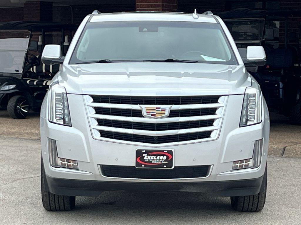 used 2019 Cadillac Escalade ESV car, priced at $29,950