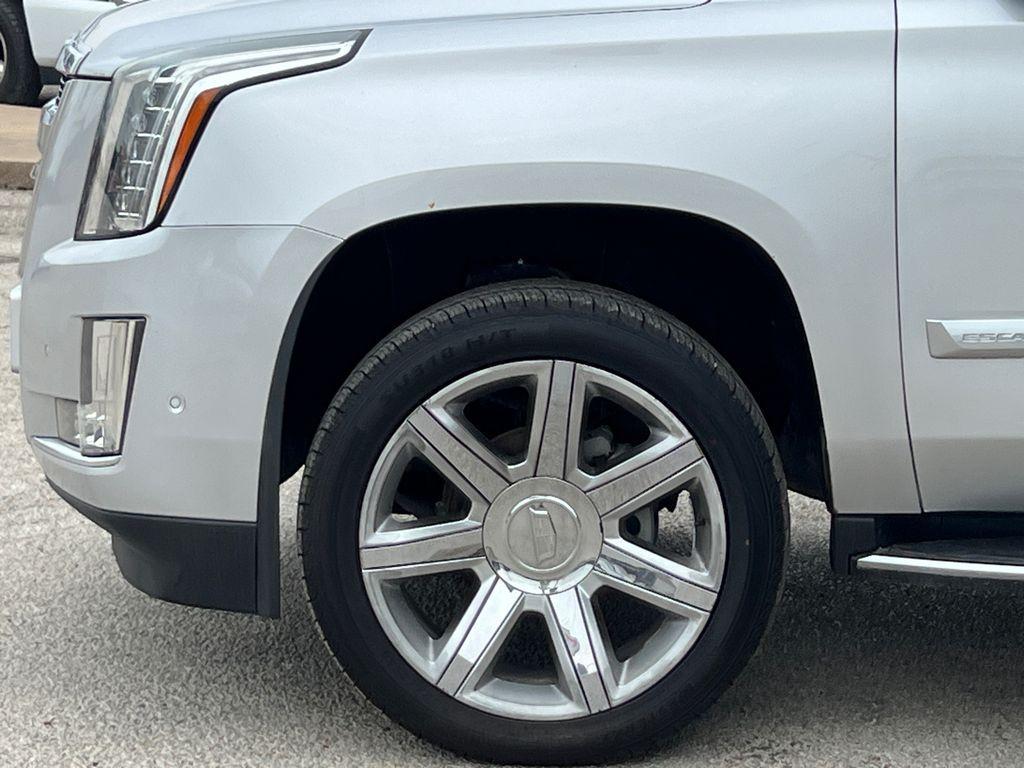 used 2019 Cadillac Escalade ESV car, priced at $29,950