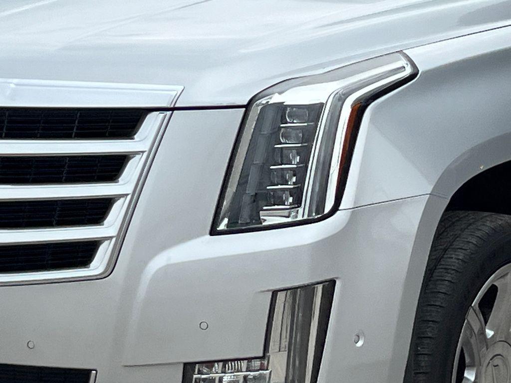 used 2019 Cadillac Escalade ESV car, priced at $29,950