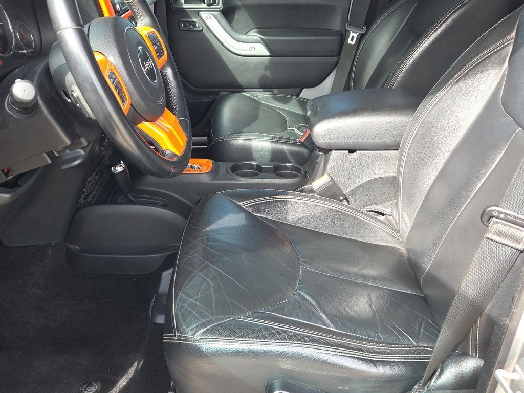 used 2015 Jeep Wrangler Unlimited car, priced at $18,950