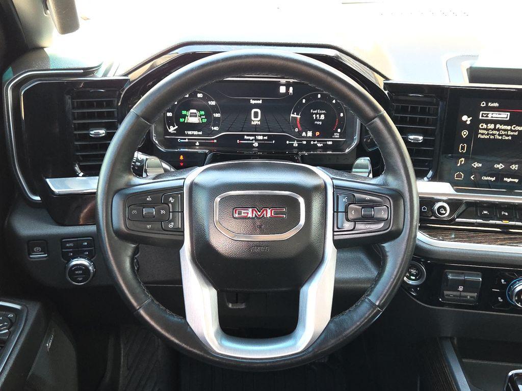 used 2022 GMC Sierra 1500 car, priced at $39,950