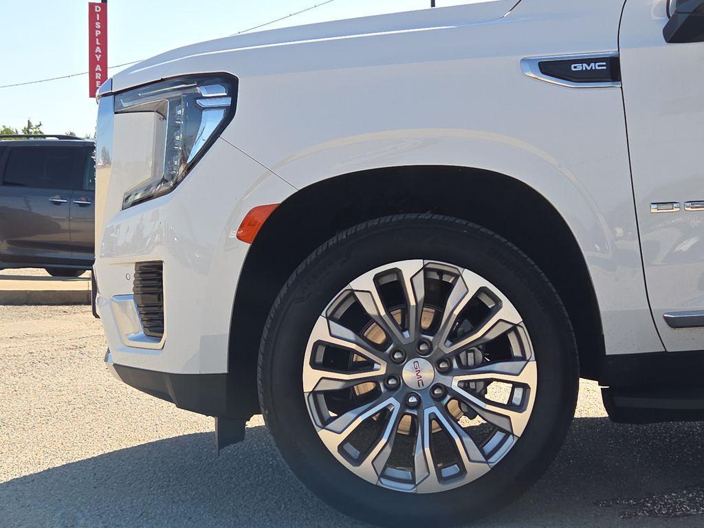 used 2023 GMC Yukon XL car, priced at $69,950