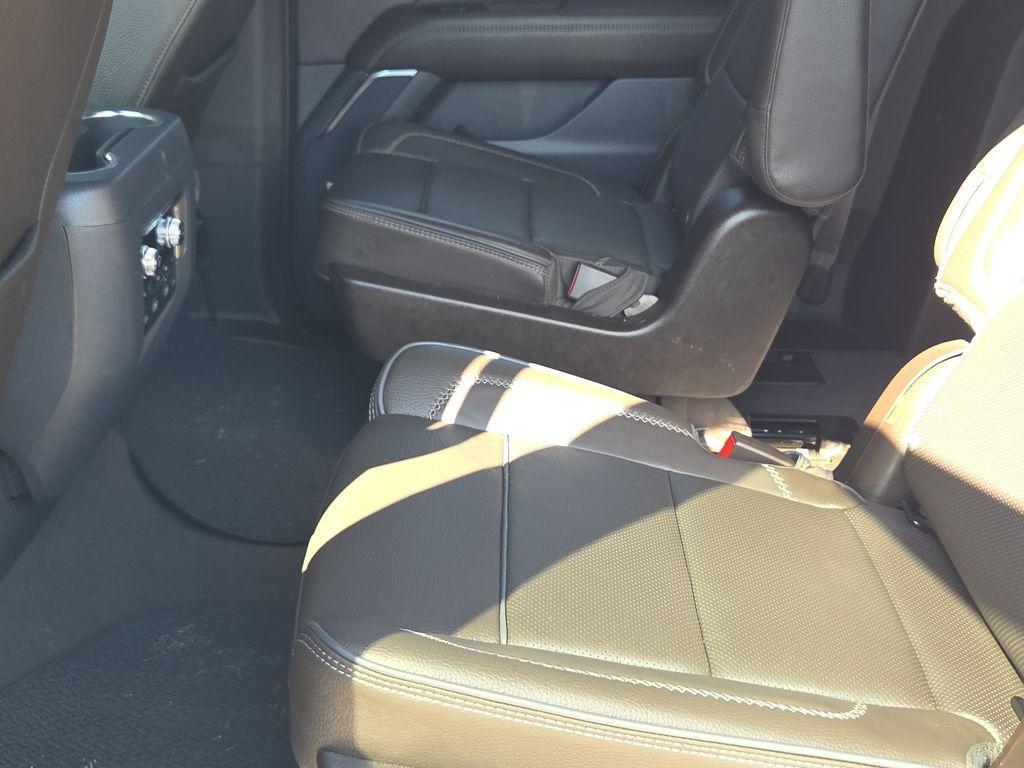 used 2023 GMC Yukon XL car, priced at $69,950