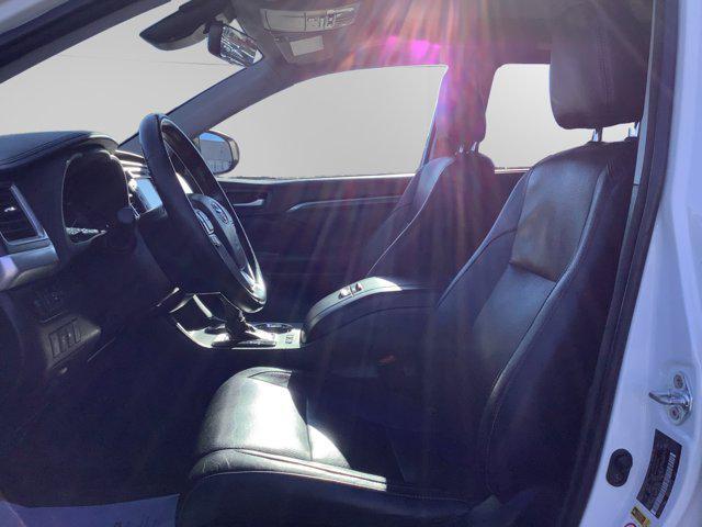 used 2018 Toyota Highlander car, priced at $27,914