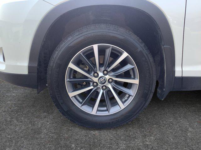 used 2019 Toyota Highlander car, priced at $19,495