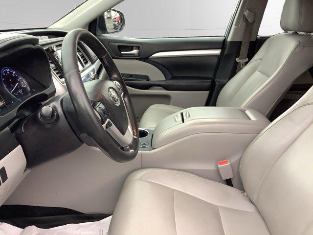 used 2019 Toyota Highlander Hybrid car, priced at $21,392