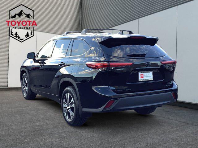 used 2022 Toyota Highlander car, priced at $39,991