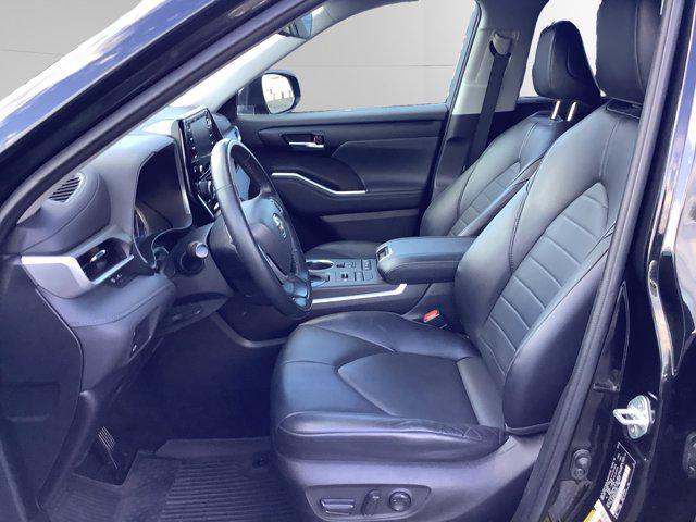 used 2022 Toyota Highlander car, priced at $39,991