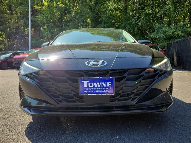 used 2022 Hyundai Elantra car, priced at $17,995